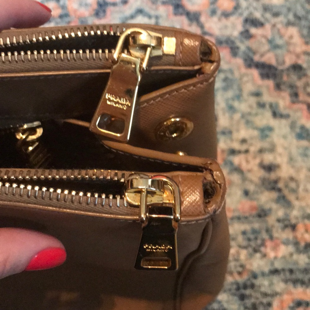 Prada Saffiano Large Galleria Tote - Picture 3 of 8